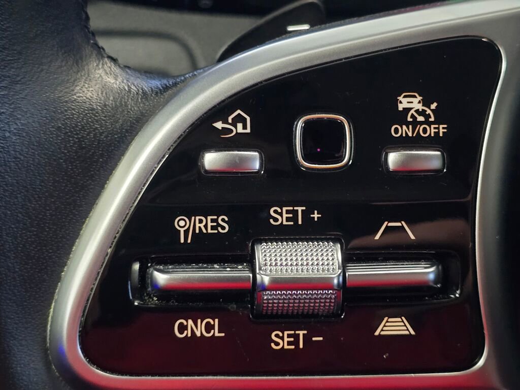 Used 2022 Mercedes-Benz GLC 300 GLC 300 image 41