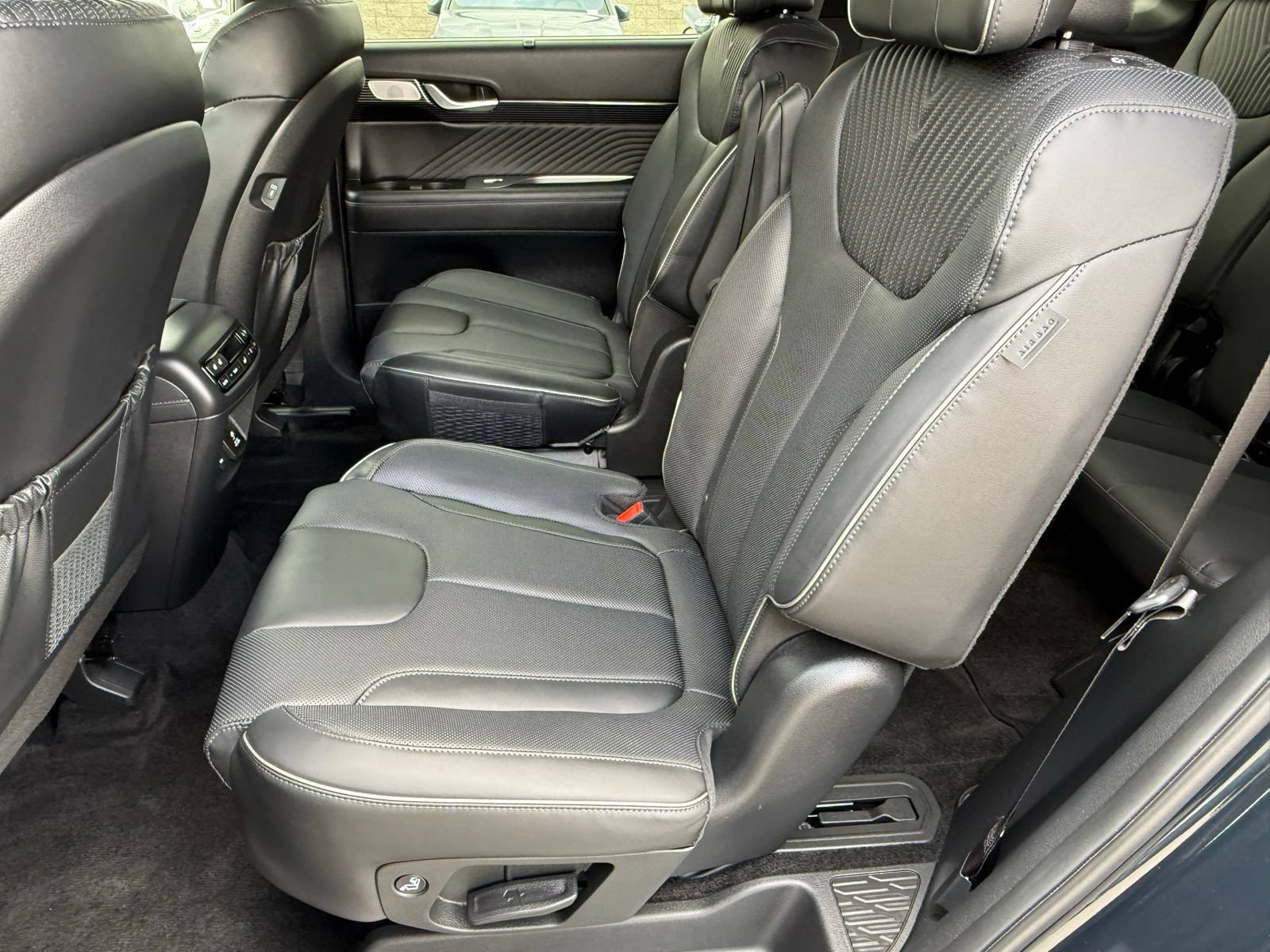 Used 2025 Hyundai Palisade Calligraphy AWD/4WD image 29