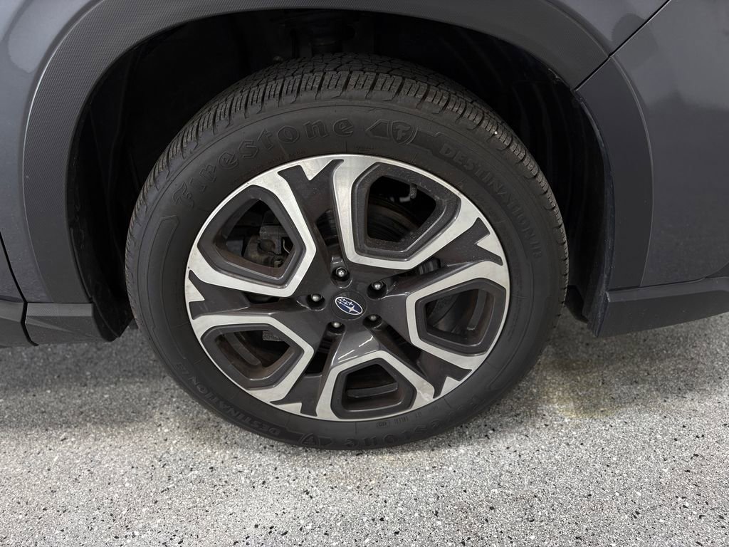 Used 2023 Subaru Ascent Limited image 27