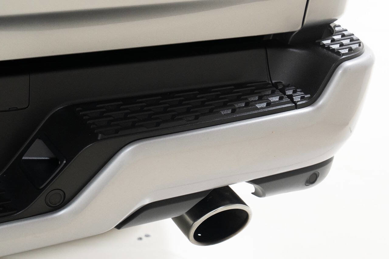 Used 2025 RAM 1500 Laramie w/ Laramie Southwest Edition image 19