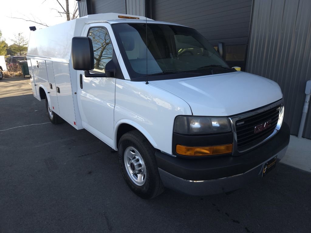 Used 2015 GMC Savana 3500 image 6