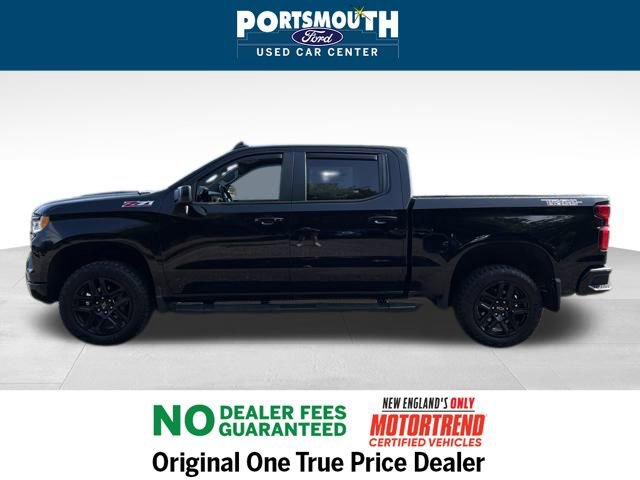 Used 2023 Chevrolet Silverado 1500 LT Trail Boss w/ Convenience Package II image 2
