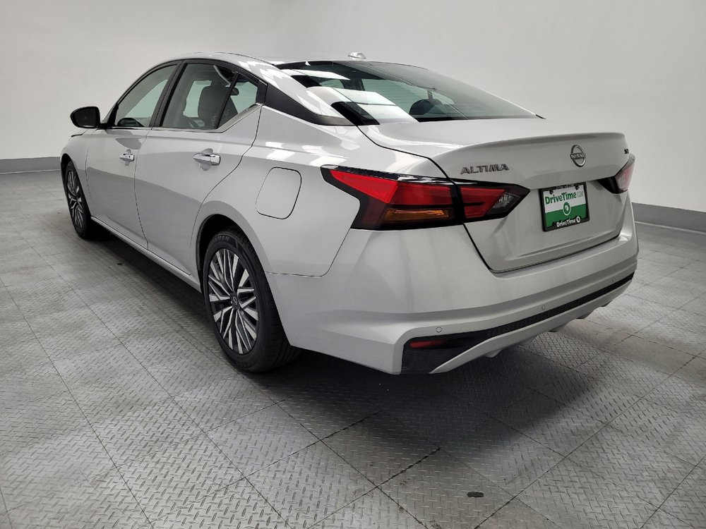 Used 2024 Nissan Altima 2.5 SV image 5