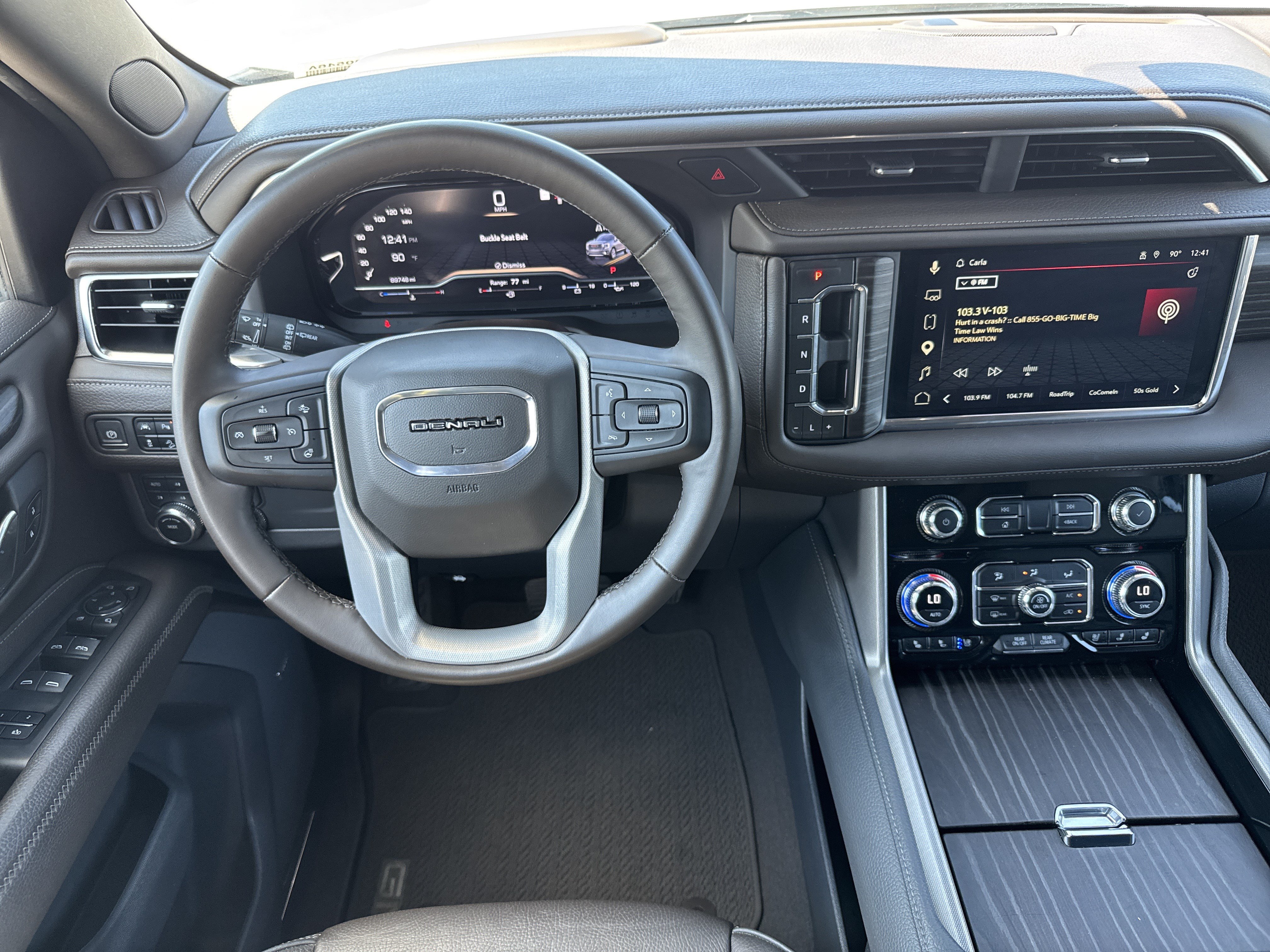 Used 2023 GMC Yukon Denali AWD/4WD image 17