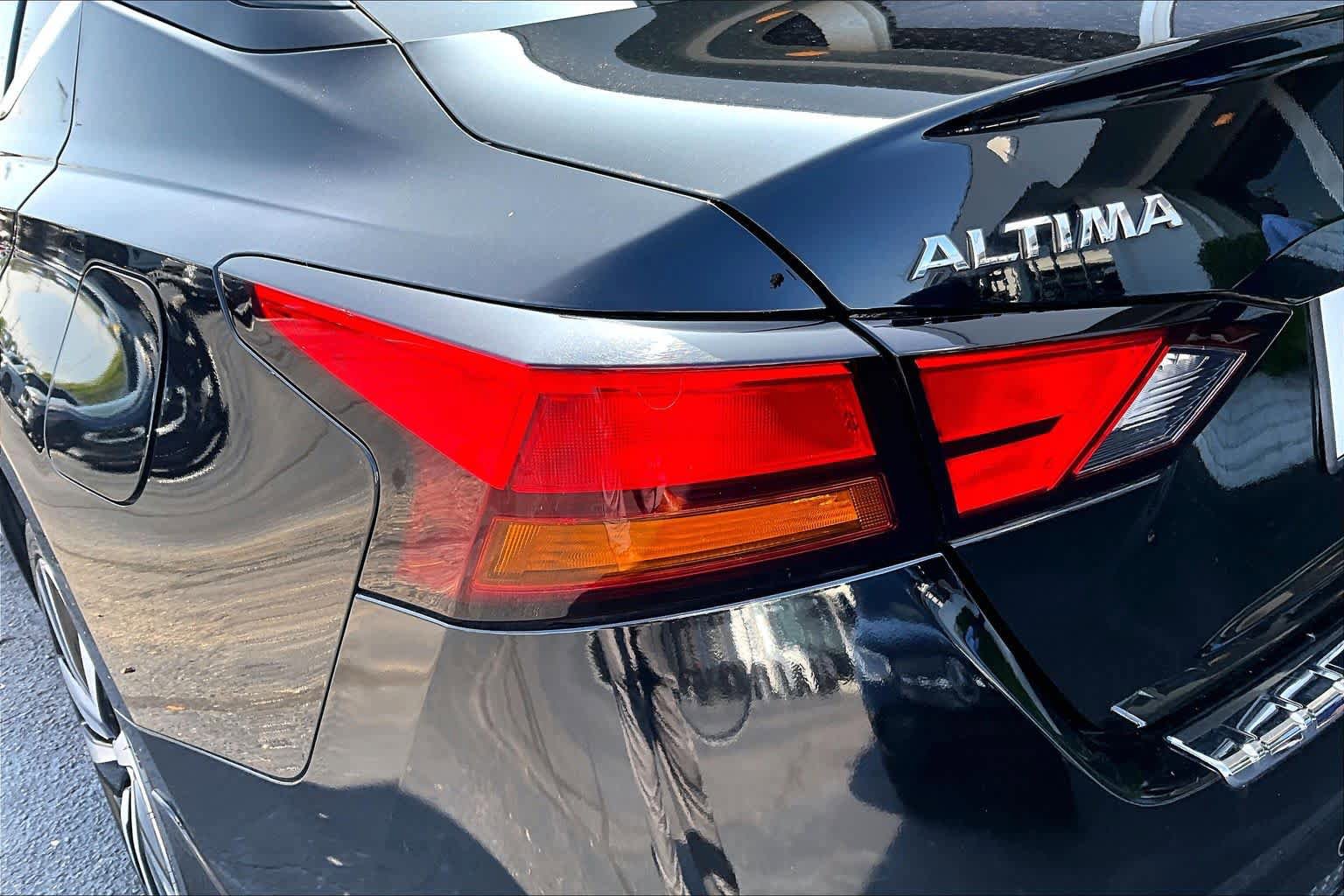 Used 2022 Nissan Altima 2.5 Platinum AWD/4WD image 27