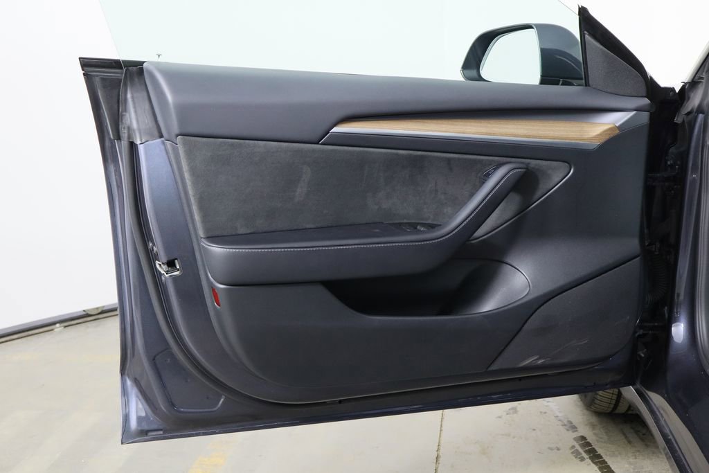 Used 2023 Tesla Model 3 Performance image 18