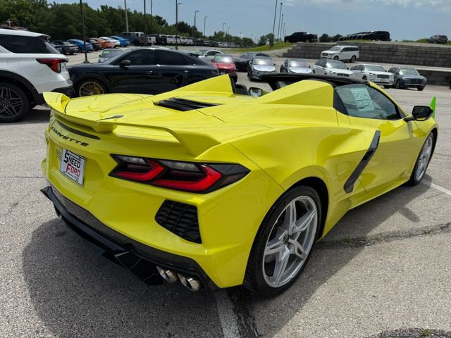 Used 2021 Chevrolet Corvette Stingray w/ Z51 Performance Package image 7