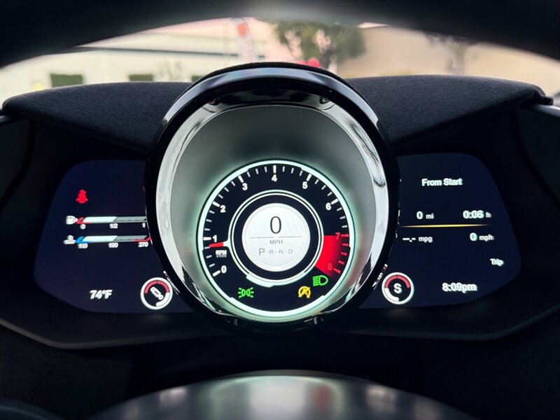 Used 2020 Aston Martin V8 Vantage Coupe RWD image 33
