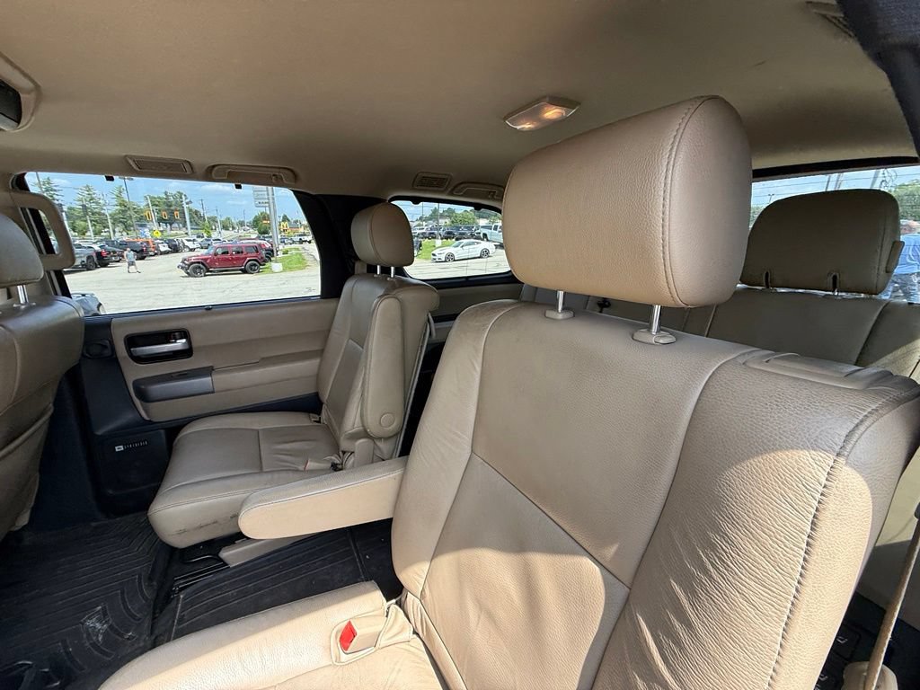 Used 2015 Toyota Sequoia Limited AWD/4WD image 25