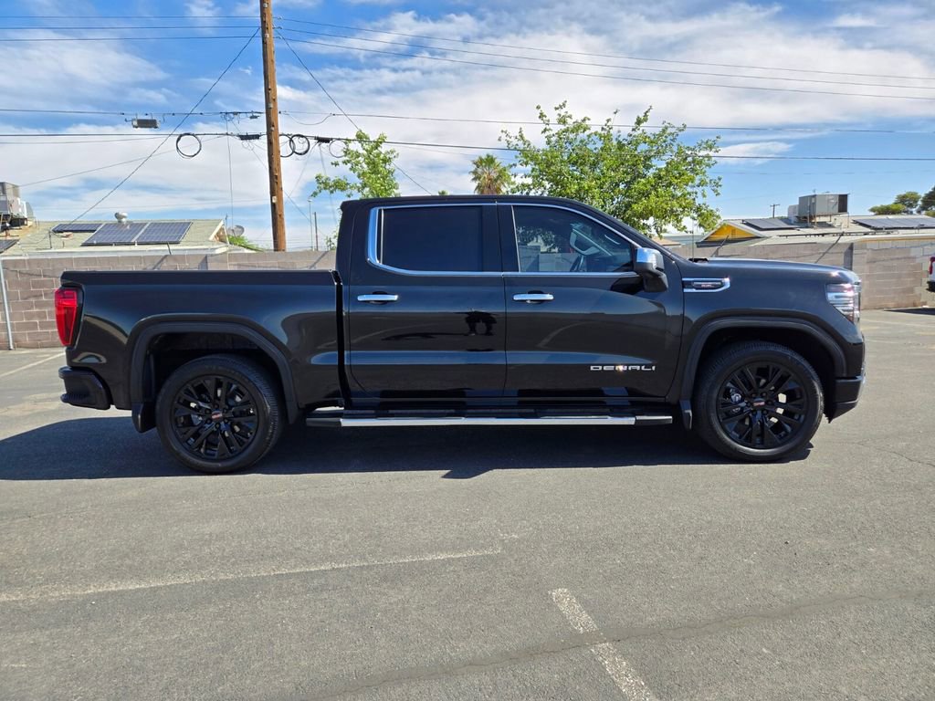 Used 2023 GMC Sierra 1500 Denali w/ Technology Package AWD/4WD image 7