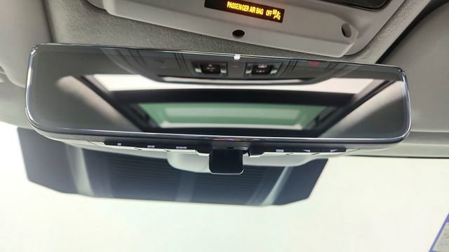 Used 2025 Land Rover Defender 110 X image 57