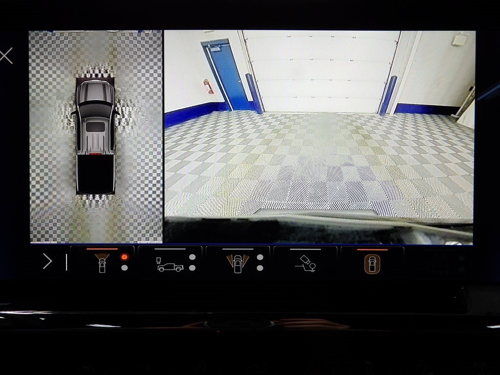 Used 2024 Chevrolet Silverado 1500 ZR2 w/ Technology Package image 13