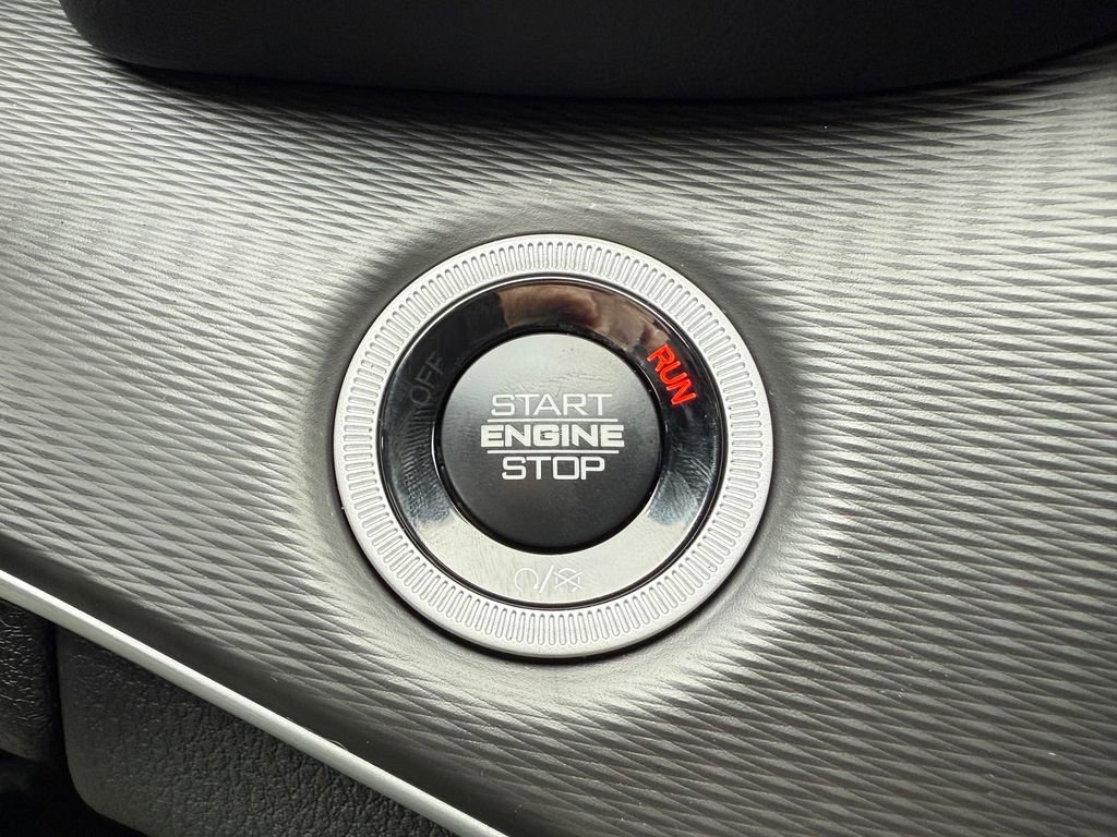 New 2025 Jeep Grand Cherokee Laredo image 22