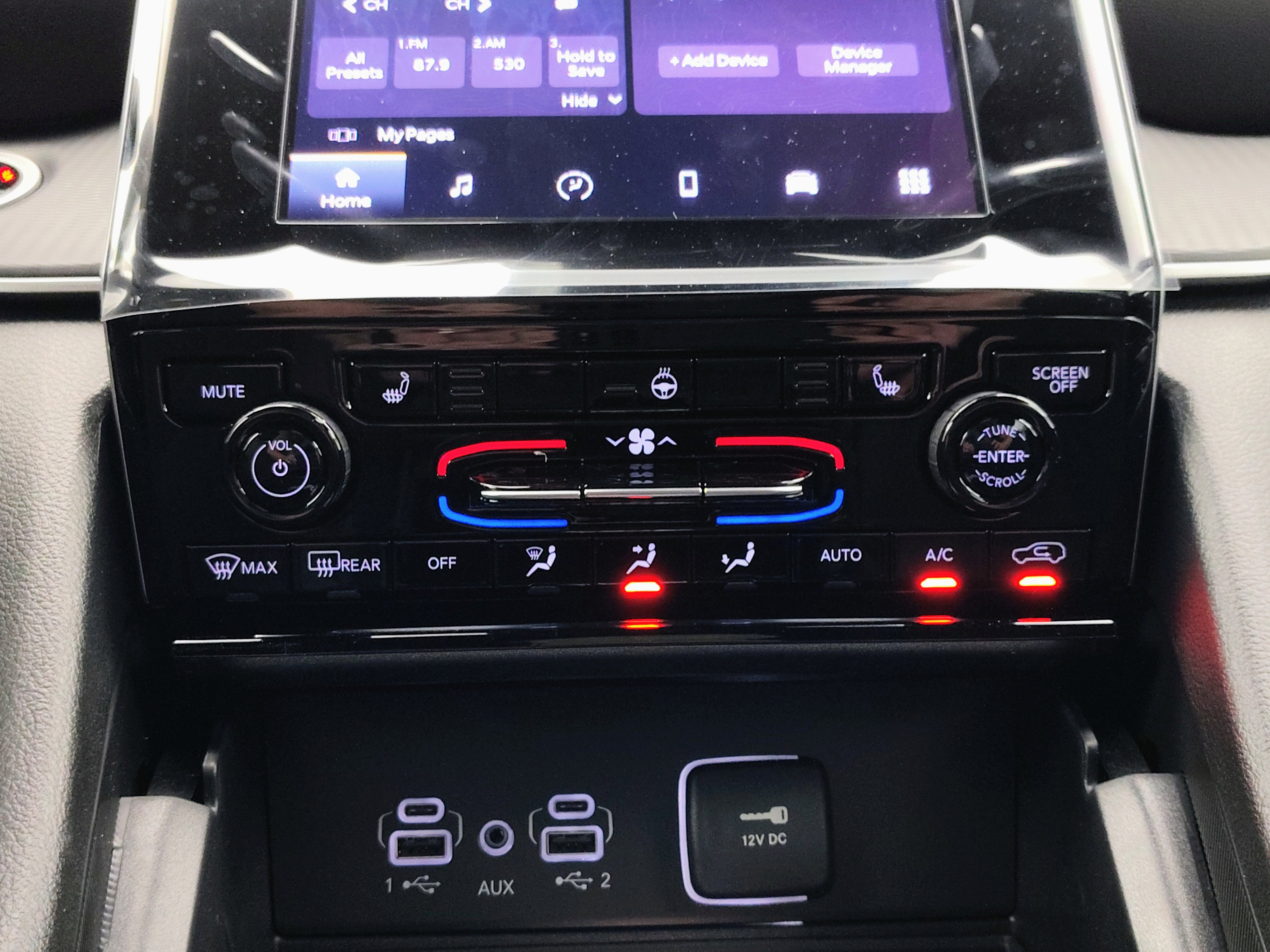 New 2025 Jeep Grand Cherokee Altitude image 29