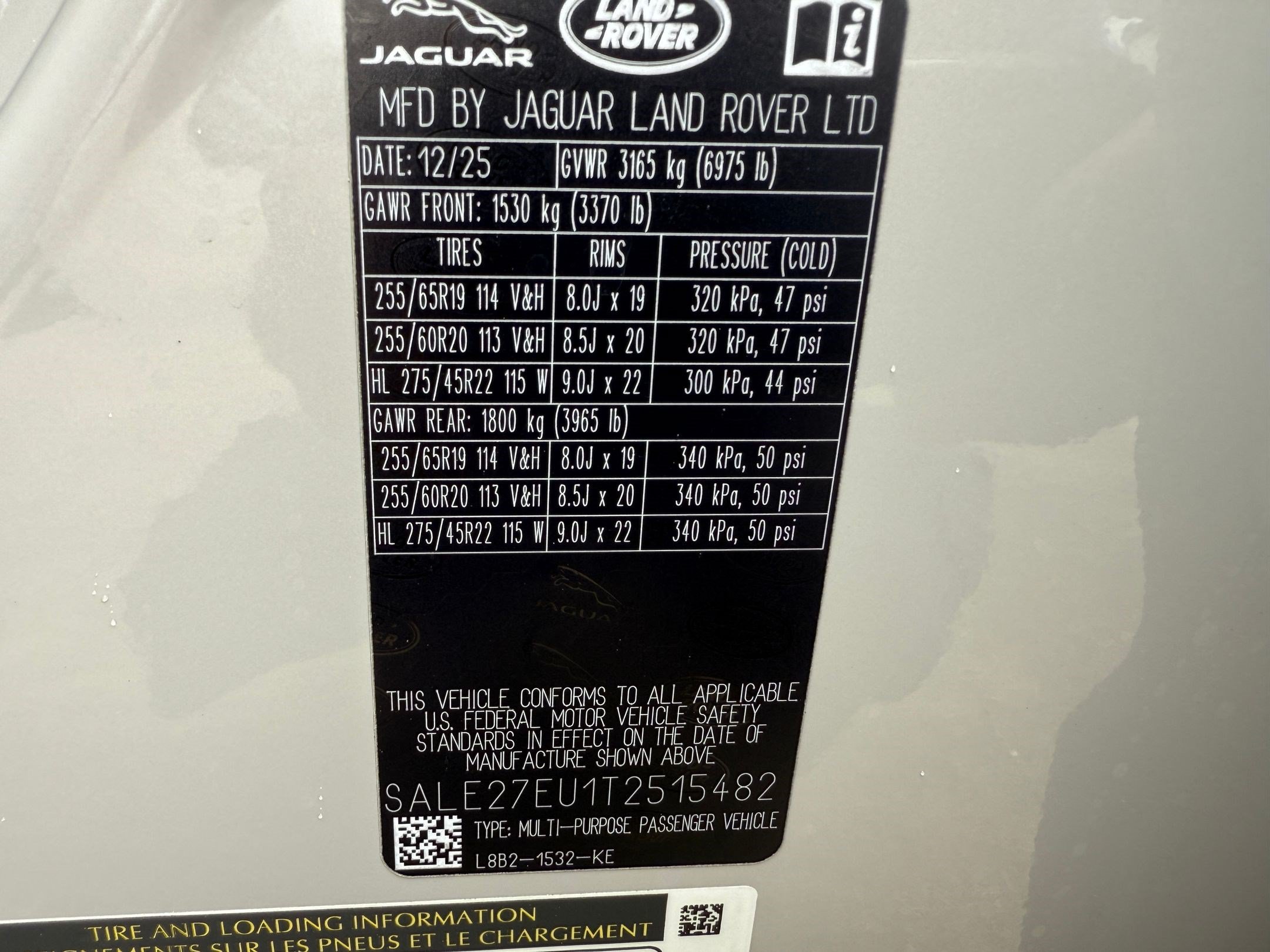 Used 2026 Land Rover Defender 110 X-Dynamic SE AWD/4WD image 19