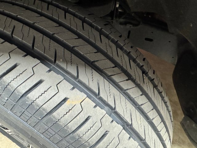 Used 2024 Jeep Wagoneer L Series II w/ Flexible Seating Group image 30