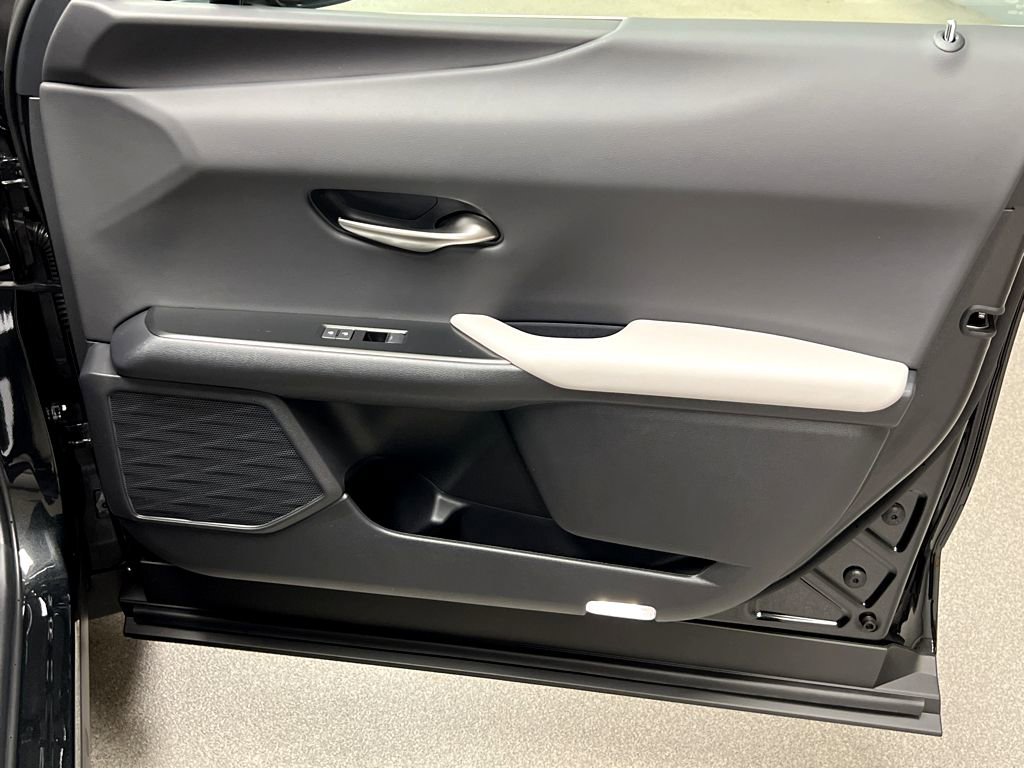 New 2026 Lexus UX 300h AWD image 24