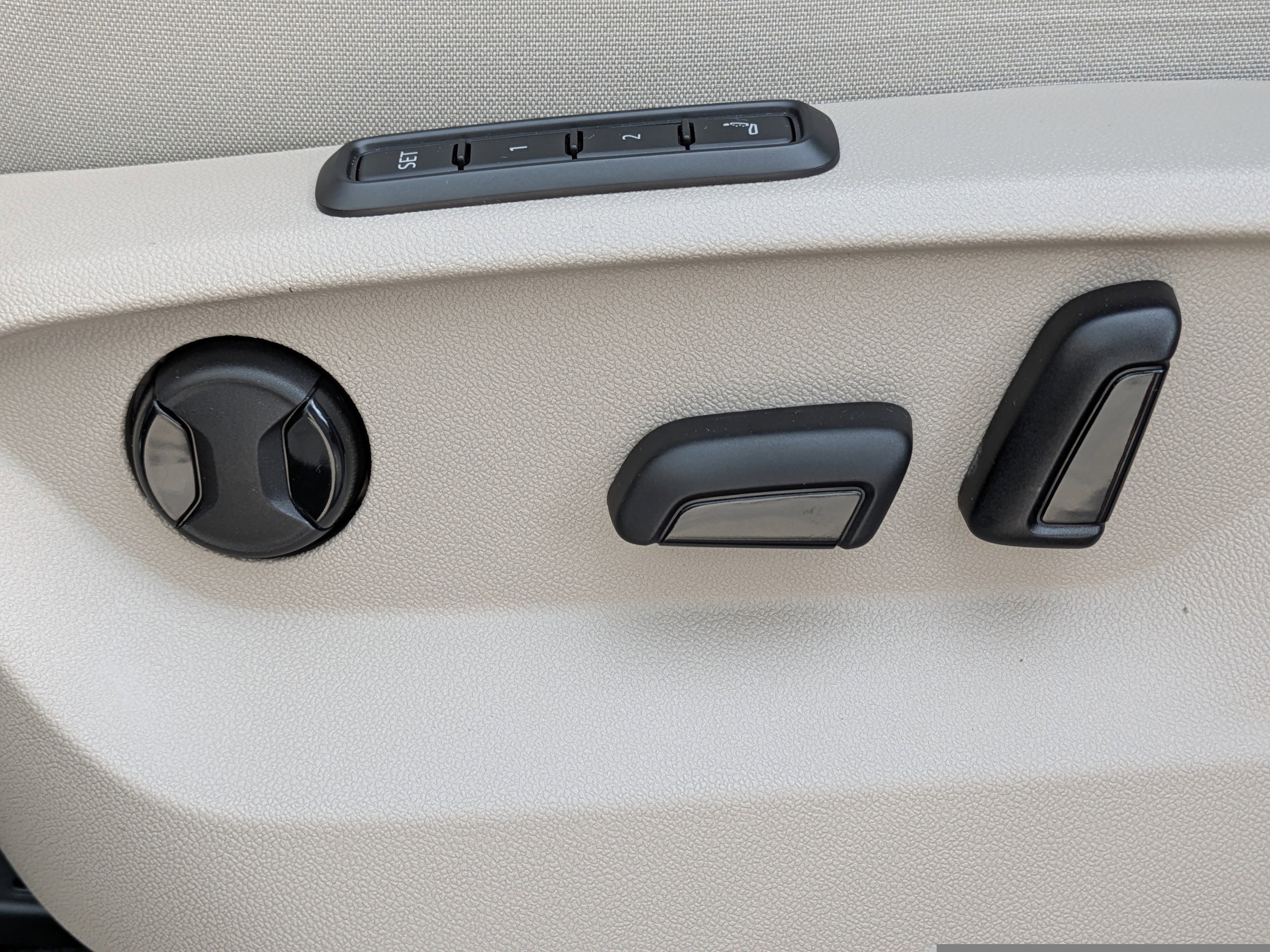 New 2026 Volkswagen Atlas SEL Premium R-Line image 21