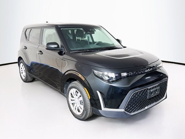 Certified 2024 Kia Soul LX FWD image 3