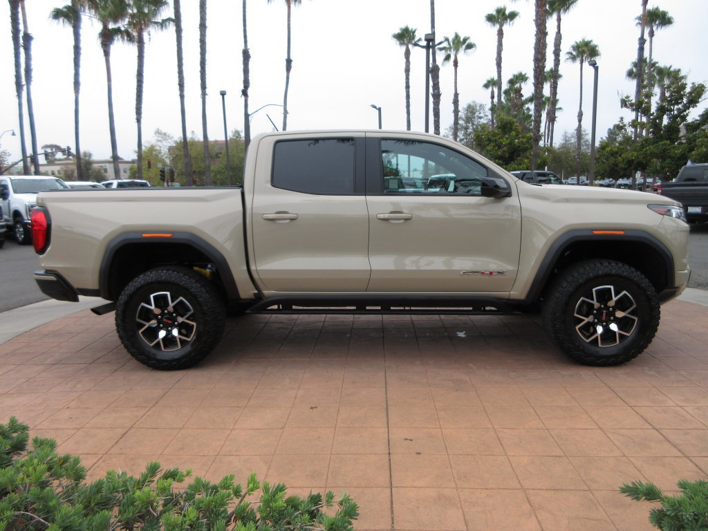Used 2024 GMC Canyon AT4X AWD/4WD image 5