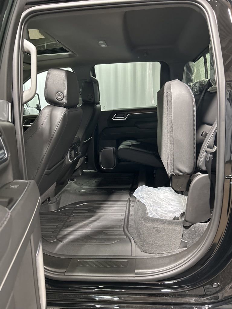 New 2026 GMC Sierra 2500 Denali w/ Denali Reserve Package image 16