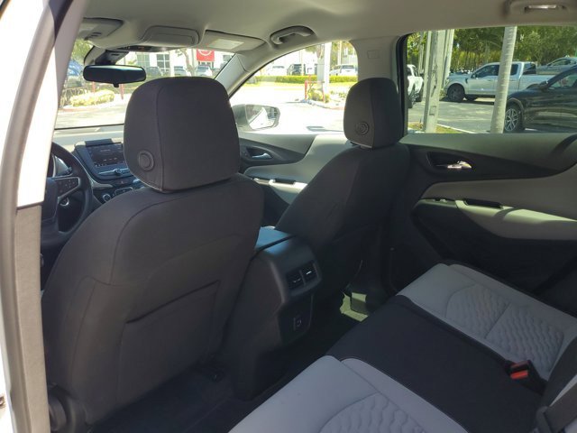 Used 2020 Chevrolet Equinox LS image 17