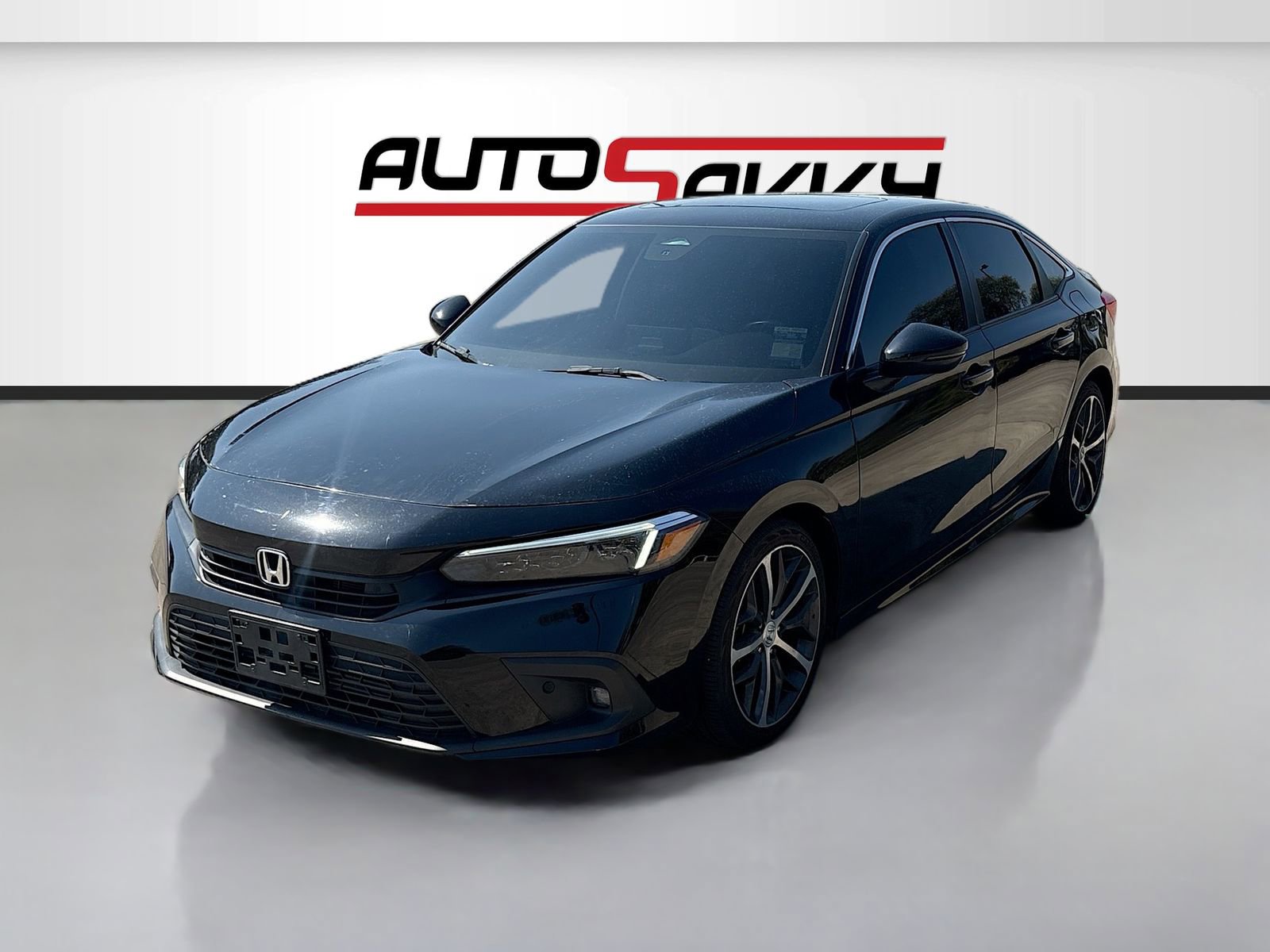 Used 2023 Honda Civic Touring image 3