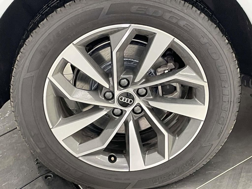 Used 2022 Audi Q5 2.0T Premium Plus image 13