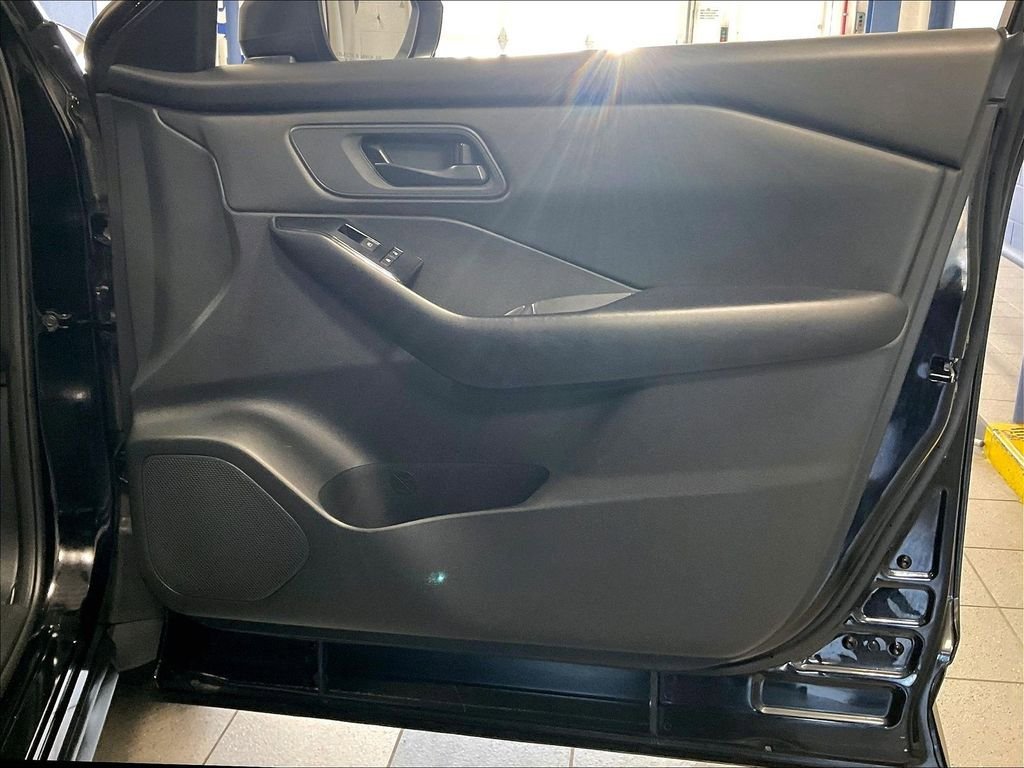 Certified 2024 Nissan Rogue S AWD/4WD image 12