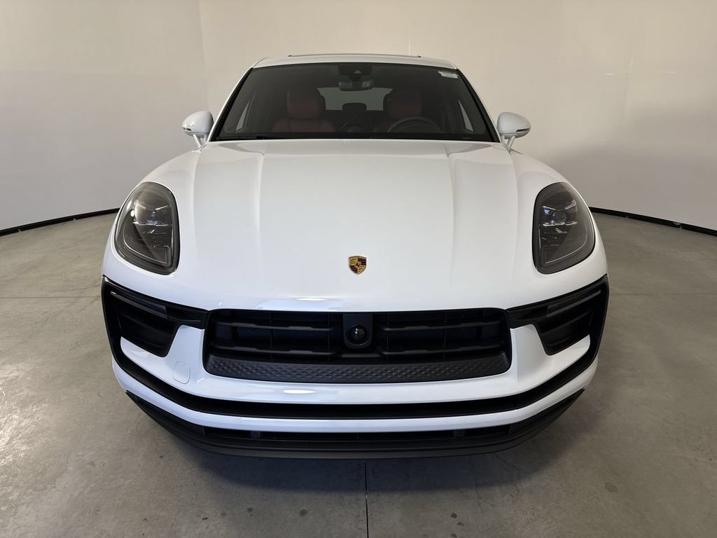 New 2026 Porsche Macan AWD/4WD image 10