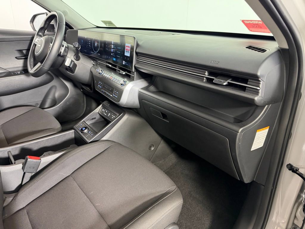 Used 2024 Hyundai Kona SEL image 32