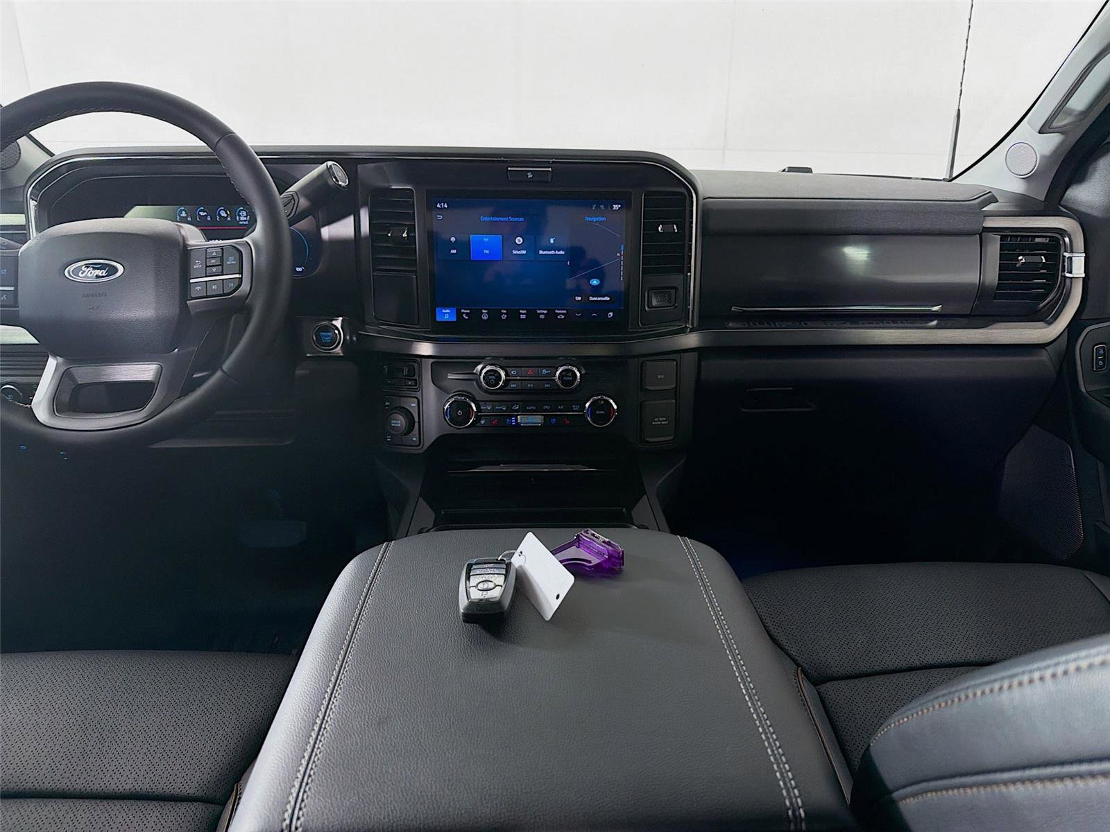 Used 2026 Ford F350 Lariat w/ Black Appearance Package image 24