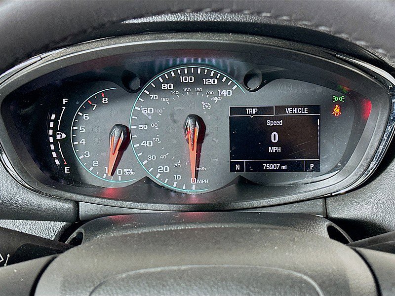 Used 2020 Chevrolet Trax LT w/ LT Convenience Package image 13