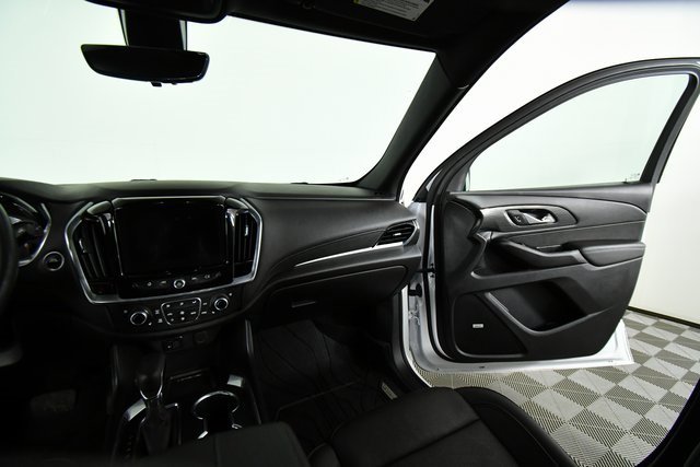 Used 2023 Chevrolet Traverse High Country w/ LPO, Floor Liner Package image 20