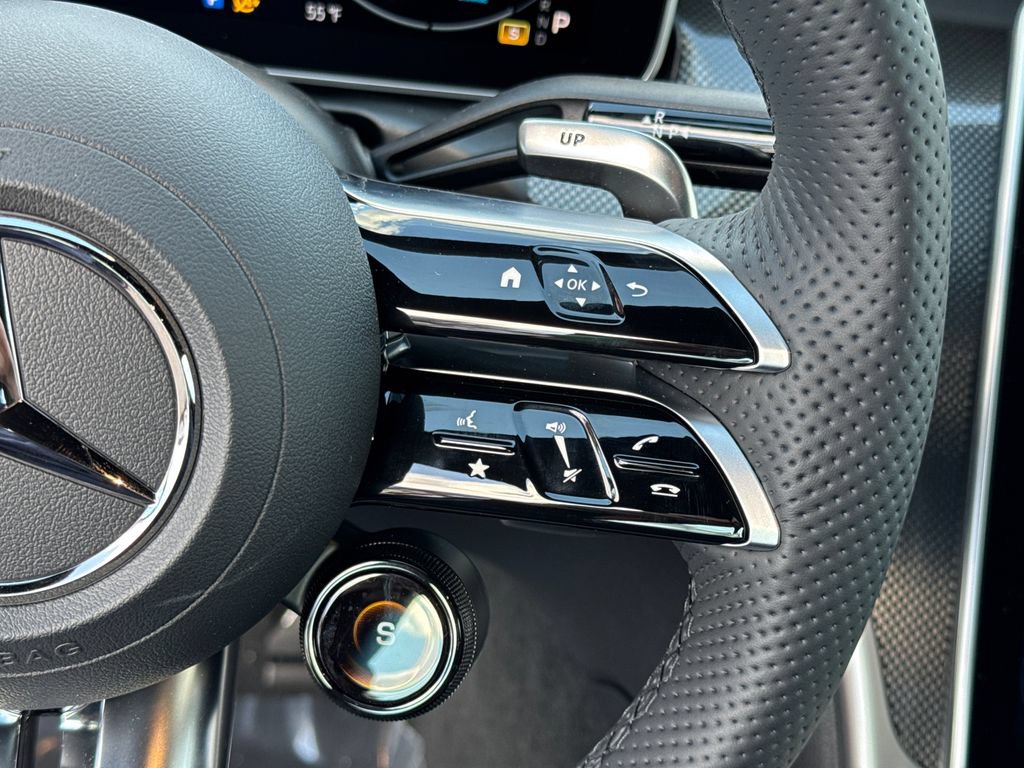 Used 2025 Mercedes-Benz C 43 AMG 4MATIC Sedan image 28