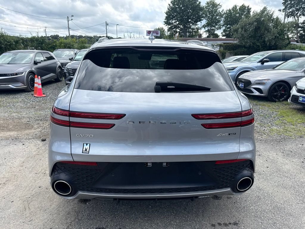 Used 2025 Genesis GV70 3.5T Sport AWD/4WD image 6