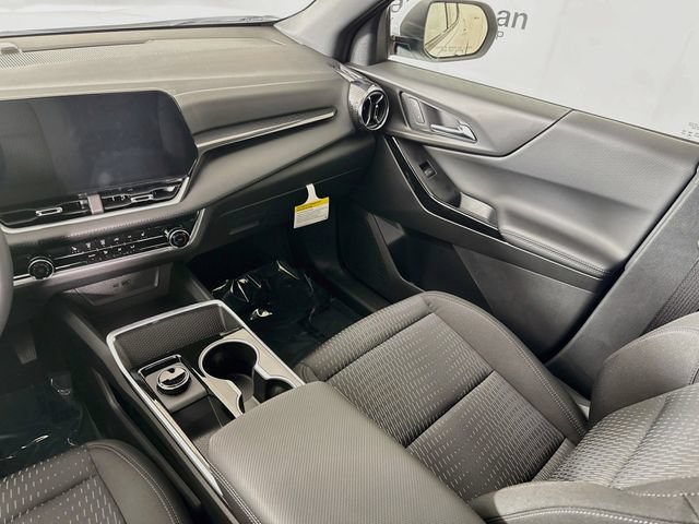 New 2027 Chevrolet Equinox LT w/ Safety and Technology Package FWD image 24