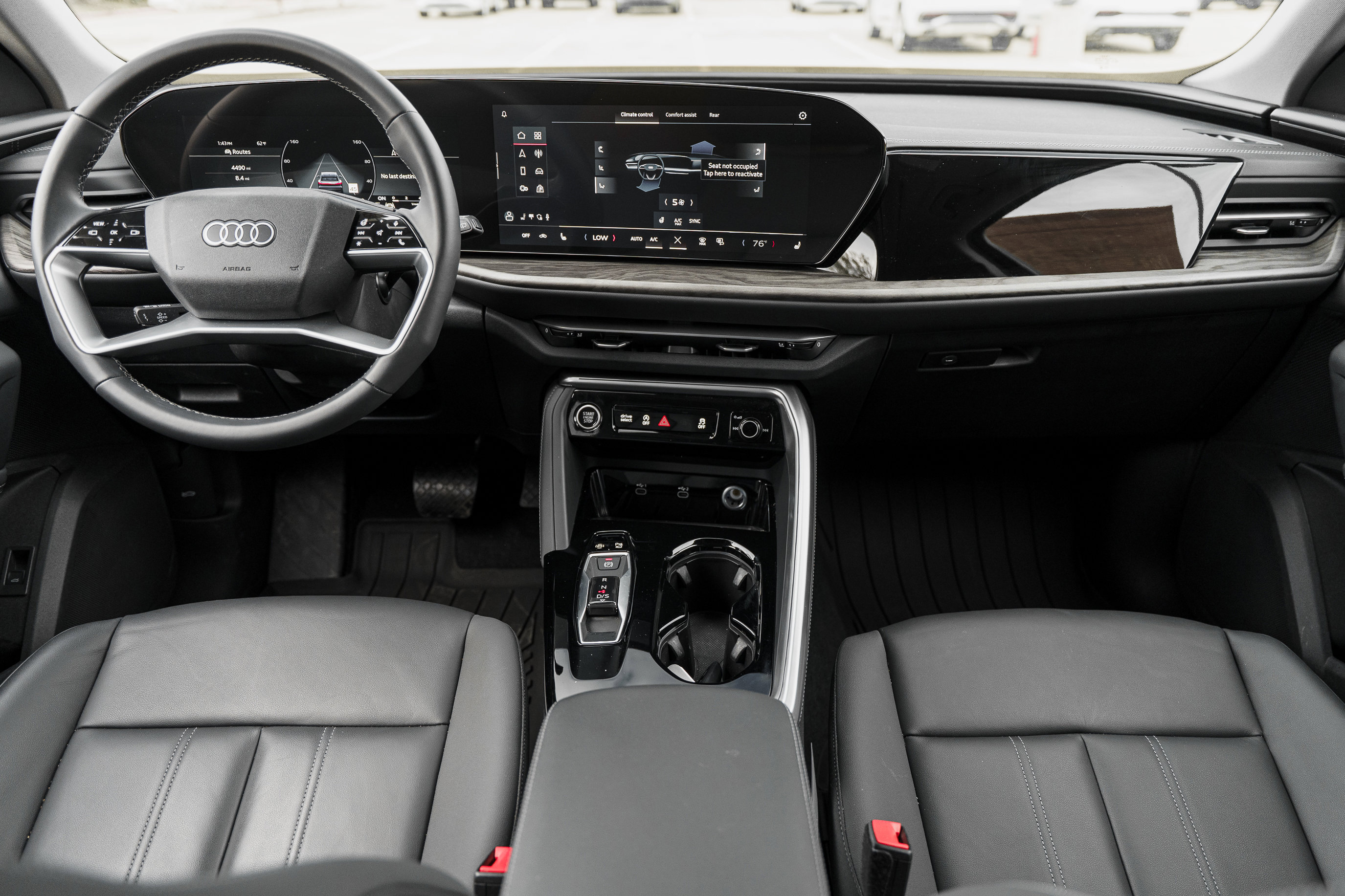 Certified 2025 Audi Q5 Premium w/ Convenience Package image 8