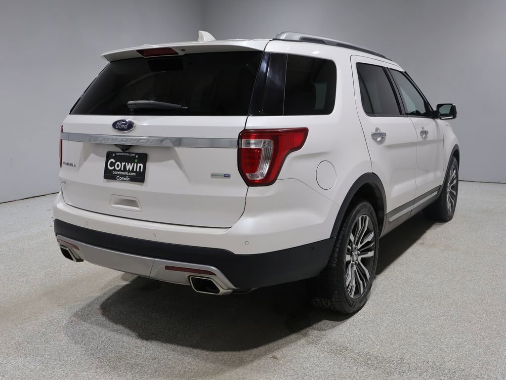 Used 2017 Ford Explorer Platinum video 2