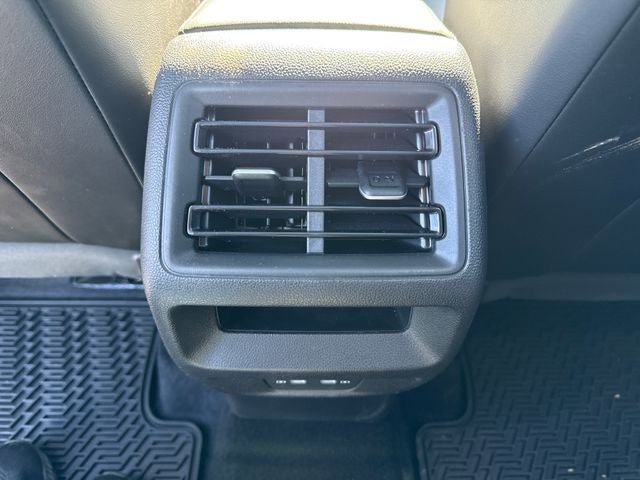 Used 2025 Volkswagen Tiguan SE R-Line AWD/4WD image 21