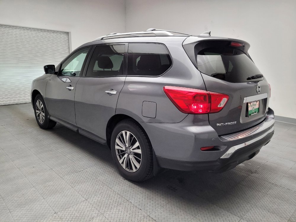 Used 2019 Nissan Pathfinder SL w/ Cargo Package image 5