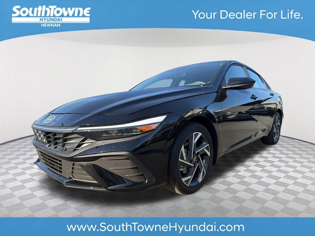 Used 2025 Hyundai Elantra Sport w/ Cargo Package