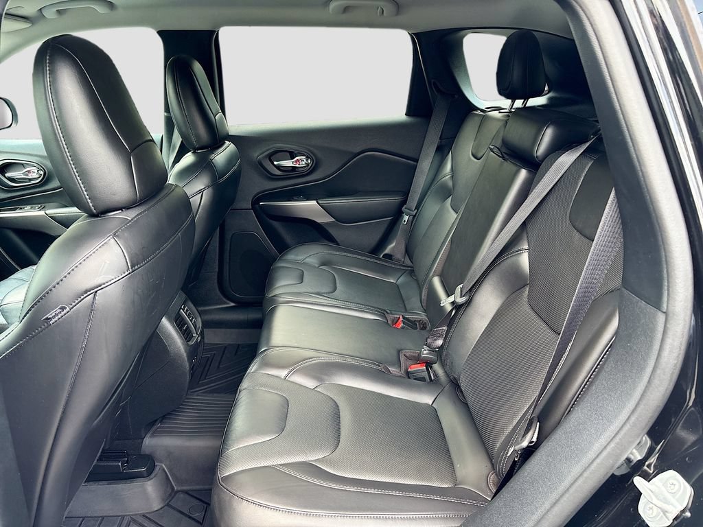 Used 2020 Jeep Cherokee Limited FWD image 21