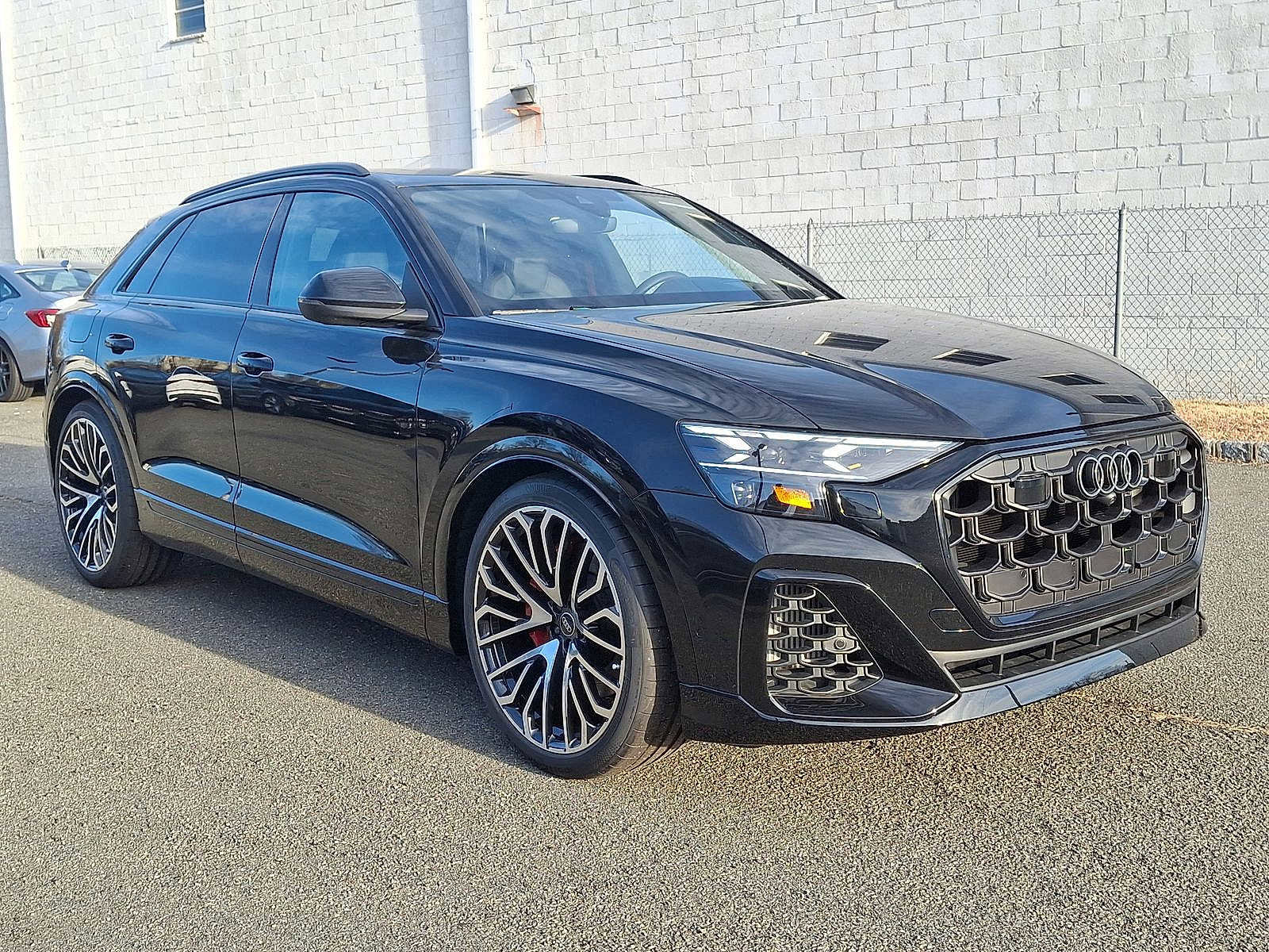 New 2026 Audi SQ8 Prestige AWD/4WD image 10