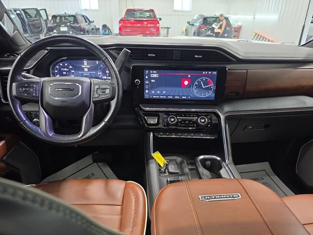 Used 2024 GMC Sierra 2500 Denali Ultimate w/ Max Trailering Package AWD/4WD image 9