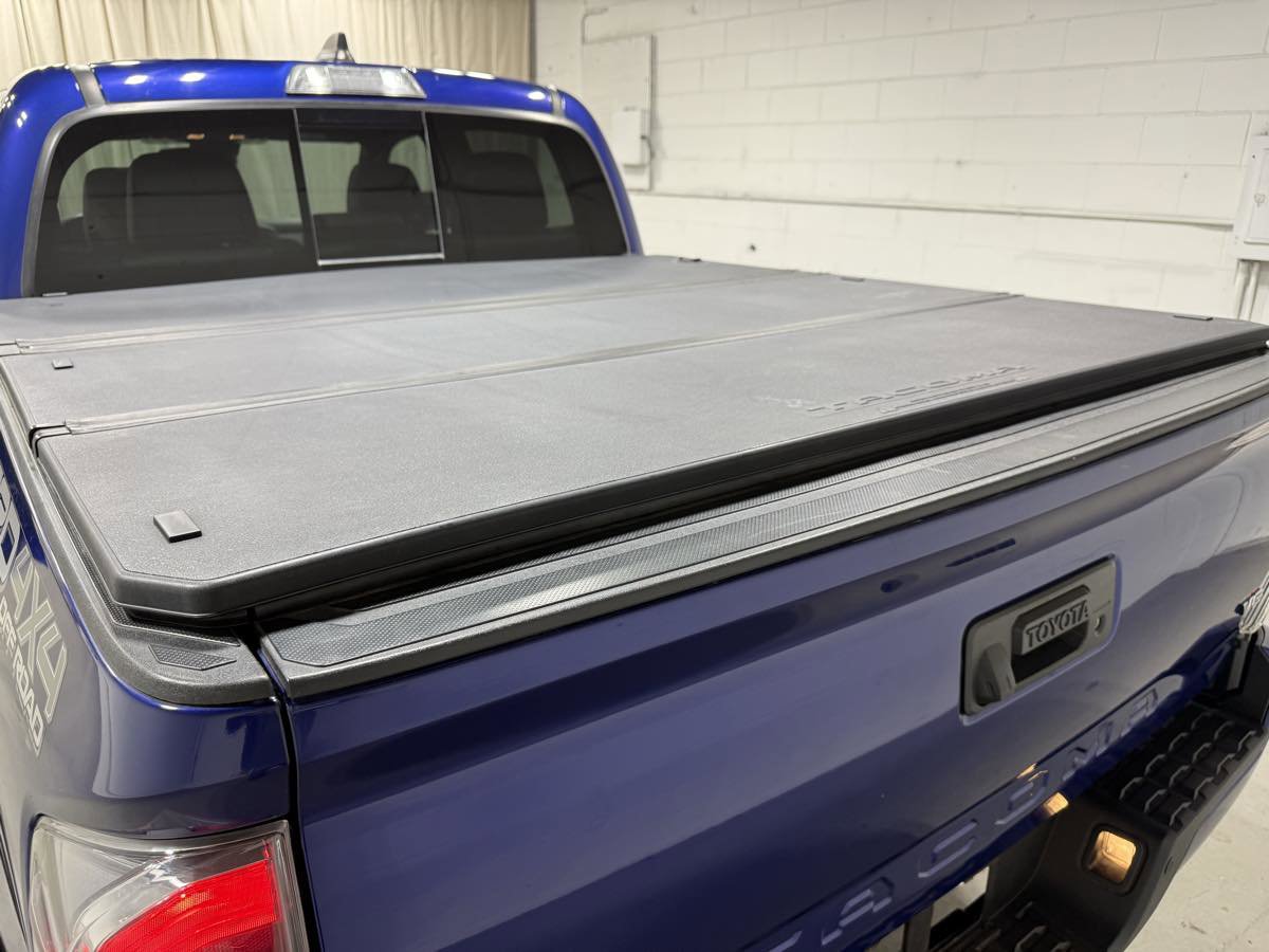 Used 2023 Toyota Tacoma TRD Off-Road image 19