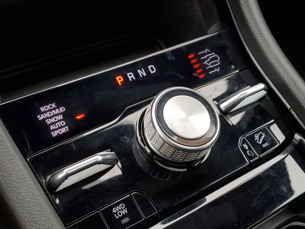 Used 2023 Jeep Grand Cherokee Overland image 34