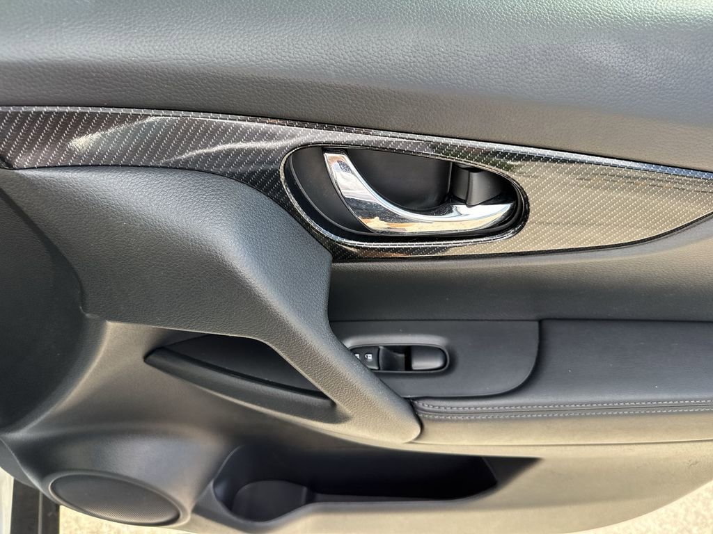 Used 2020 Nissan Rogue SL w/ Premium Package image 44