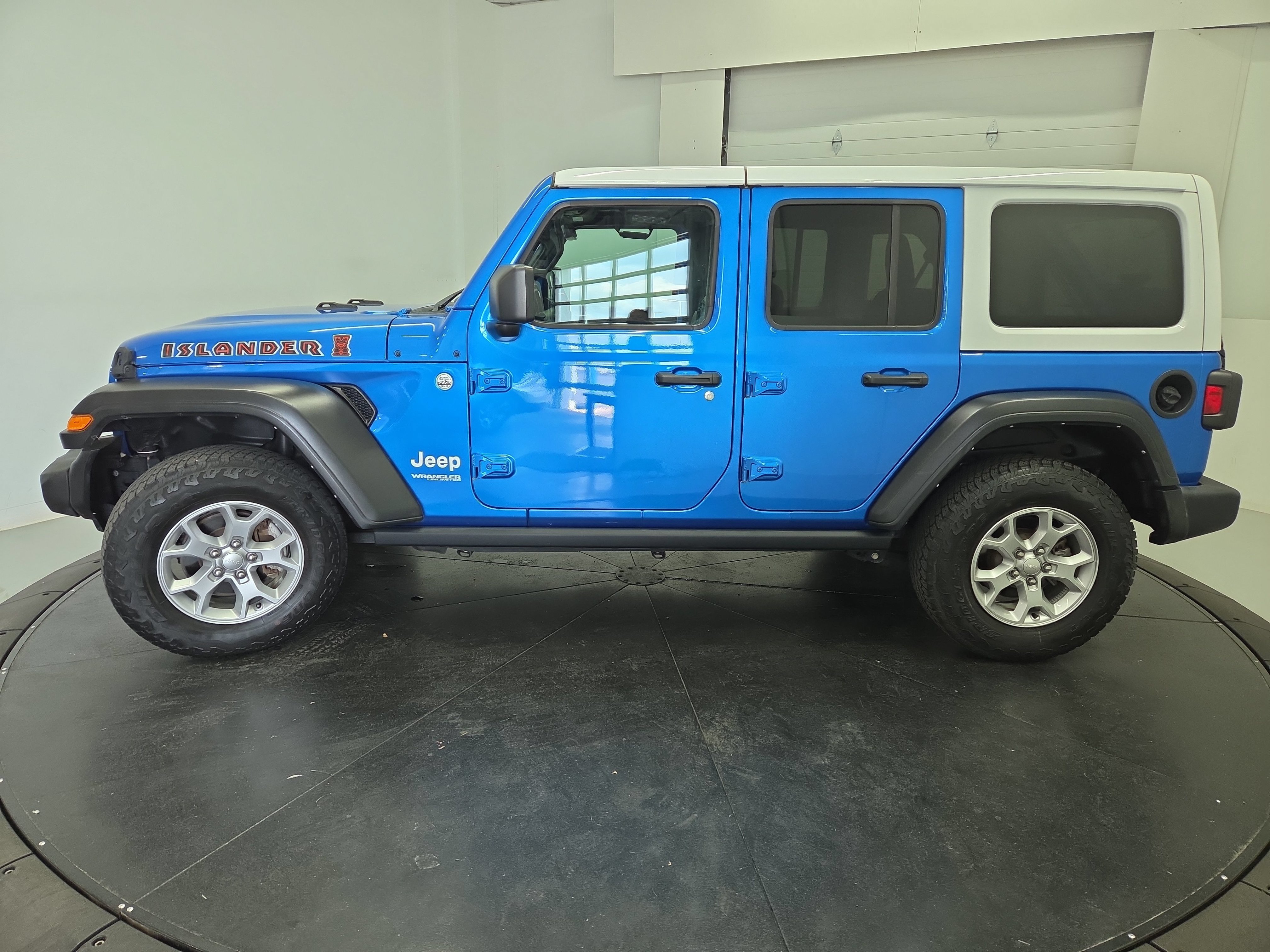 Used 2021 Jeep Wrangler Unlimited Sport AWD/4WD image 4