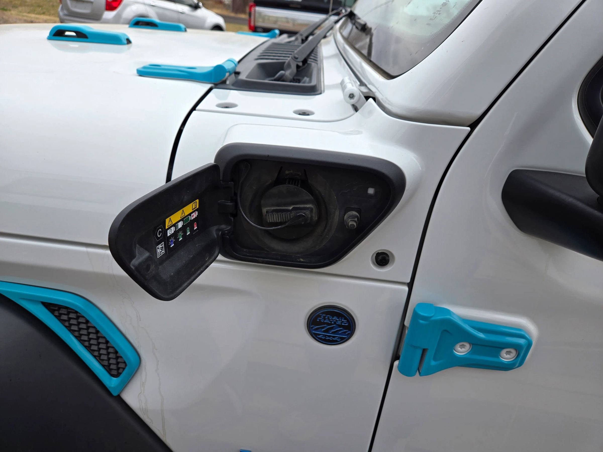 Used 2023 Jeep Wrangler Unlimited w/ Cold Weather Group image 8